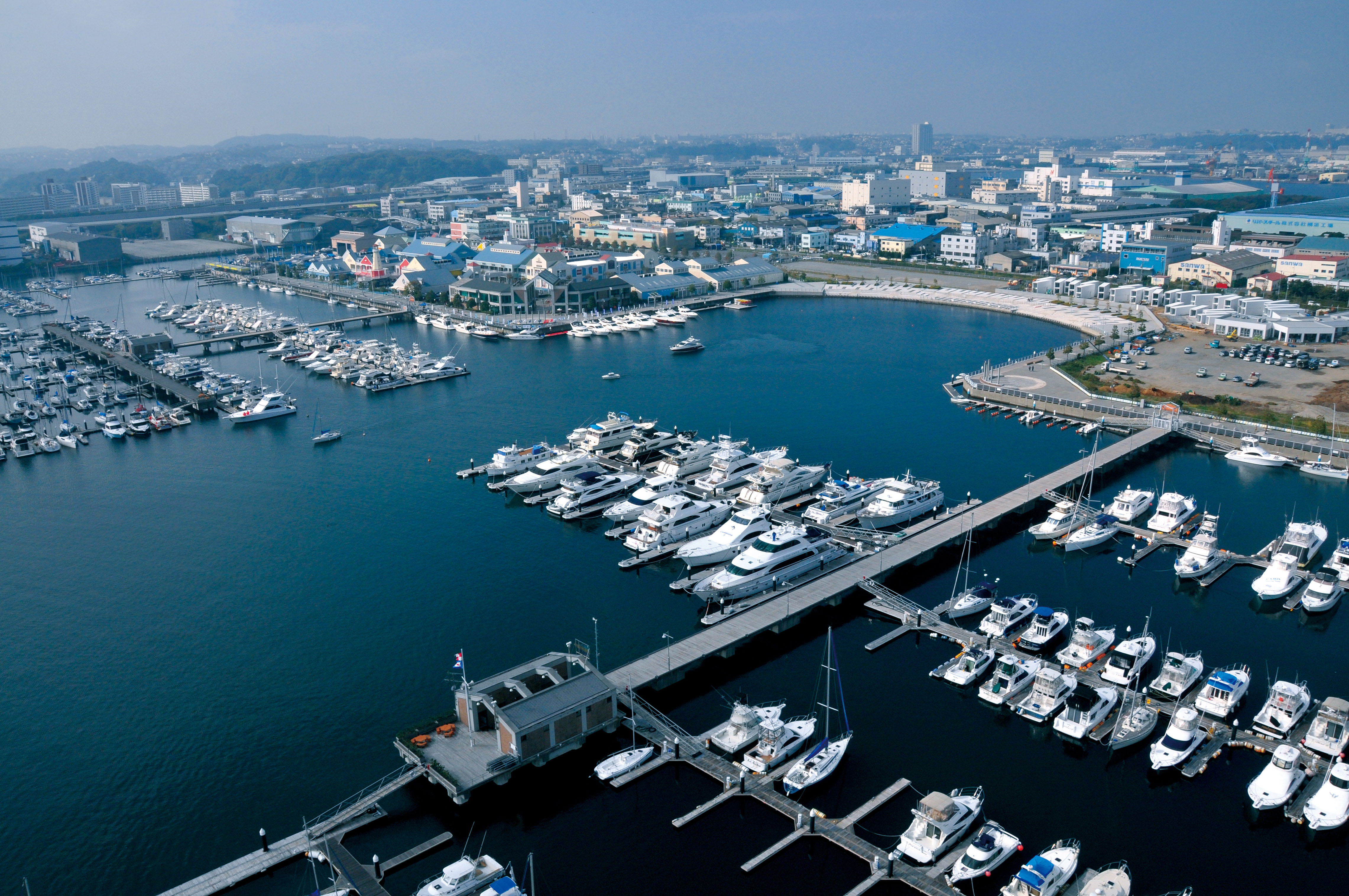 yacht harbor japan